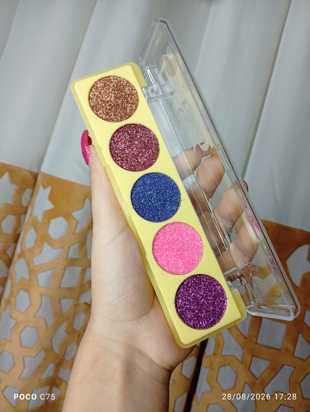 سایه چشم گلیتری